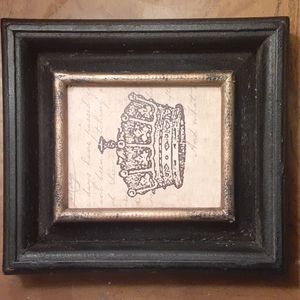 Crown Frame